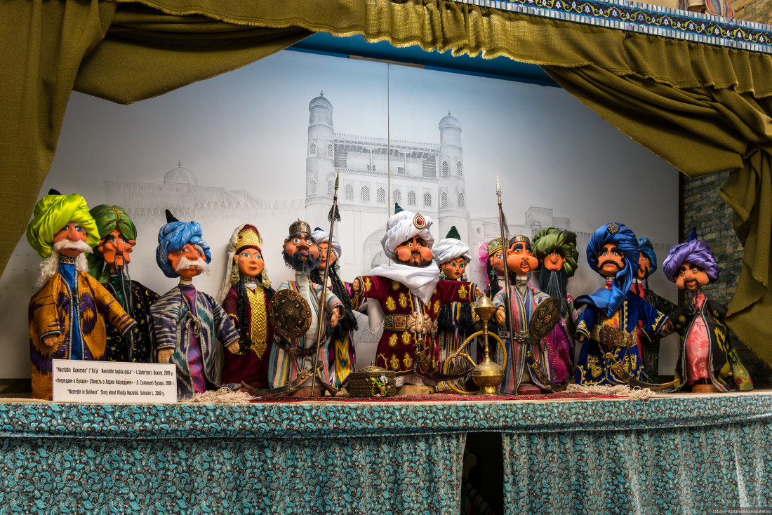 Porno qora yigit qattiq sikiklari yapon ayol Xotinim ishda ozining jozibasini suratda korsatadi.